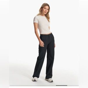 Vuori Women’s Meta Wide Leg Pant XS regular